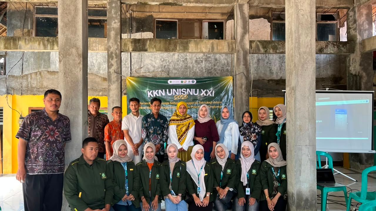 Perkuat Kapasitas UMKM Desa Kaliombo, Tim KKN Gelar Sosialisasi Pembukuan Sederhana